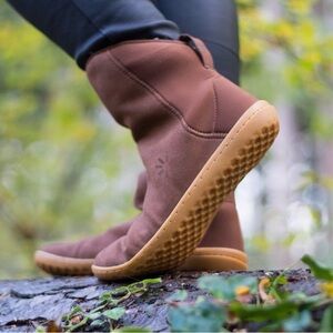 NEW Vivo Barefoot Brown Sharpei boots - size 6